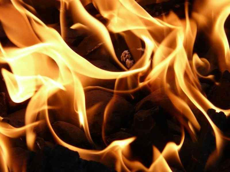 Безногий мужчина погиб в горящем доме Бердска