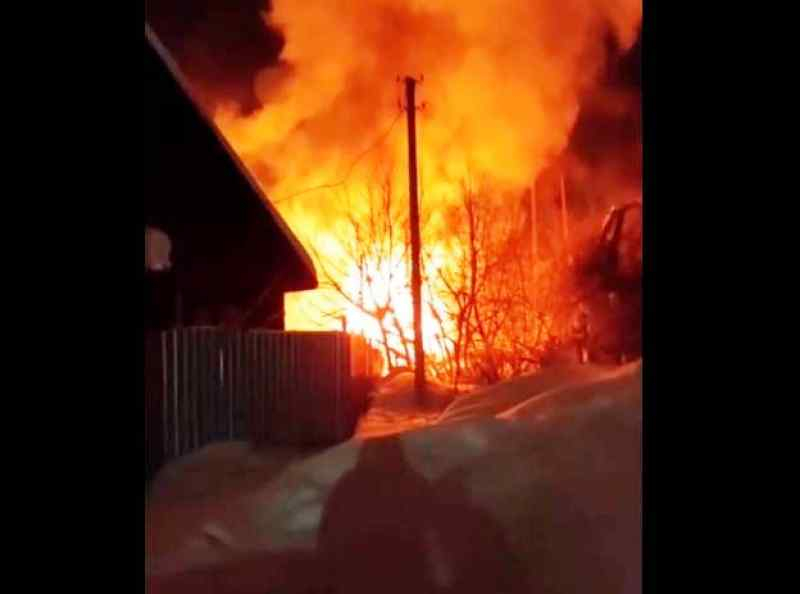 На турбазе под Новосибирском произошел пожар