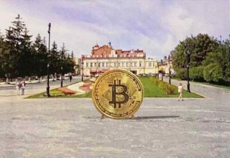 Первый в России позолоченный памятник биткоину предложили установить в Томске