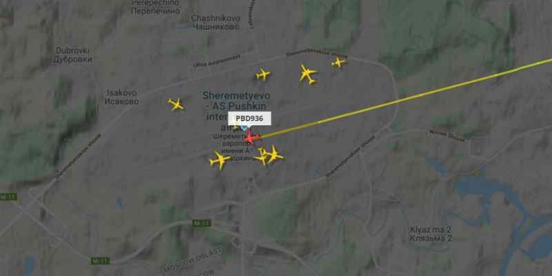 Самолет с Алексеем Навальным приземлился в Москве