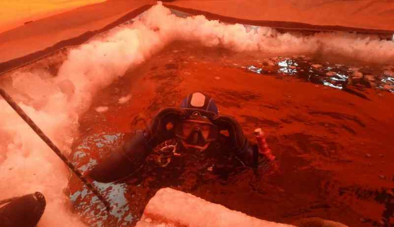 Тело водителя бульдозера подняли со дна озера под Новосибирском