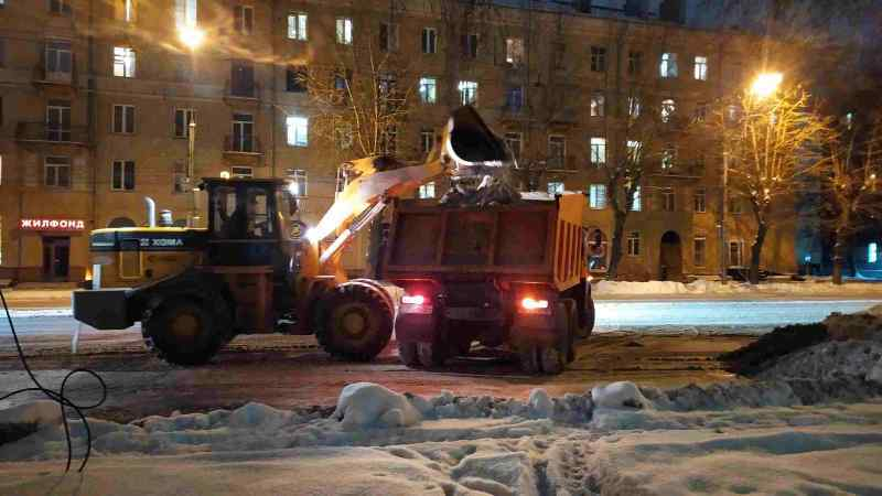 Новую снегоуборочную технику за 66 млн приобретет мэрия Новосибирска