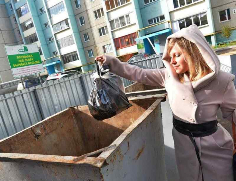 Омский эколог предложил освободить сибиряков от платы за мусор