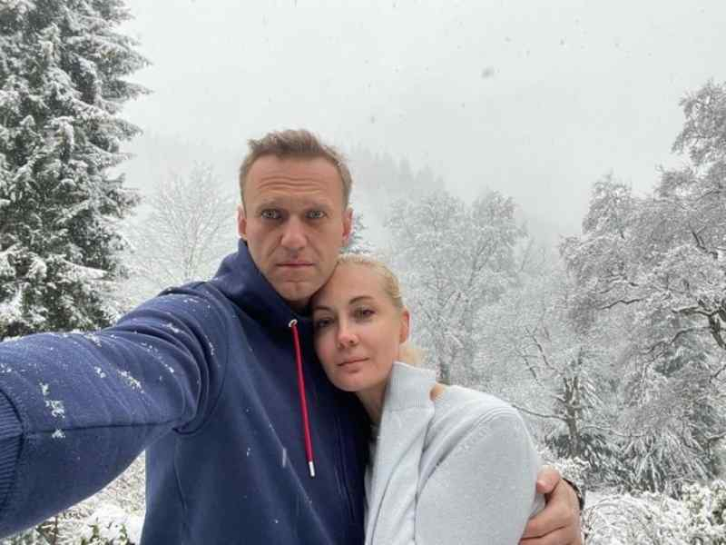 Супруга Навального покинула Россию