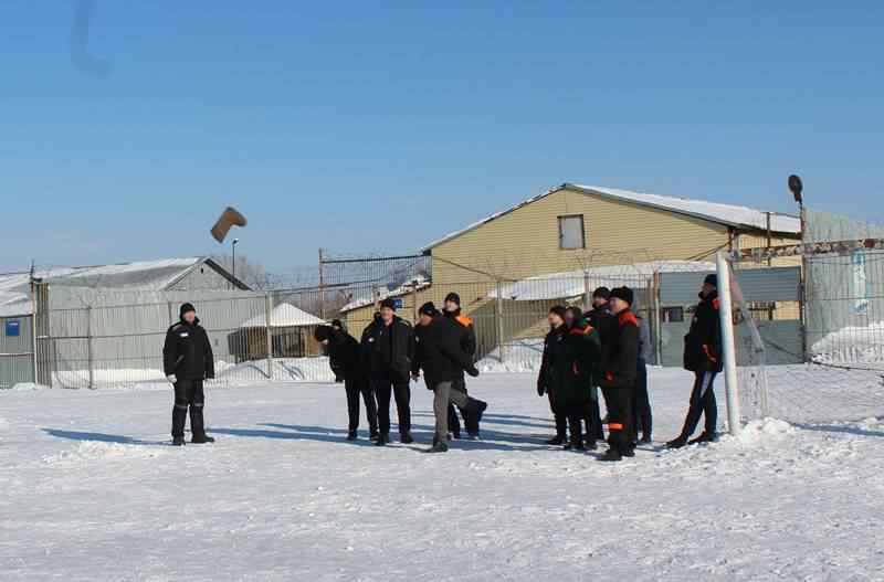 Уголовники кидались валенками в колонии под Новосибирском