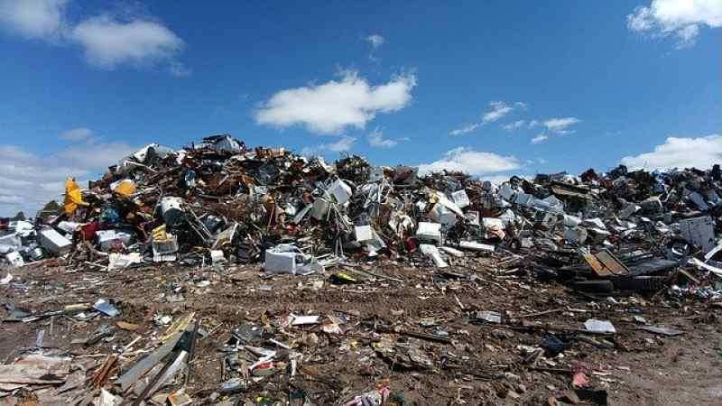 Новосибирск возглавил рейтинг по росту тарифов на вывоз мусора