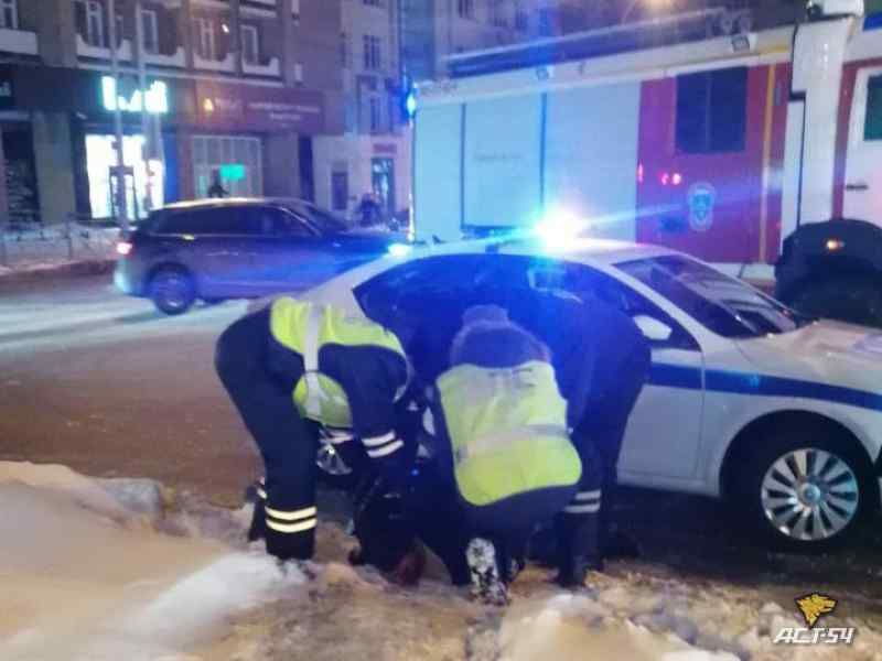 Пьяный угонщик избил мужчину и попал в ДТП в центре Новосибирска