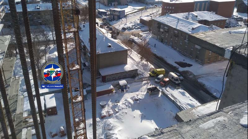 Приступ эпилепсии три раза подряд настиг рабочего на стройке в Новосибирске