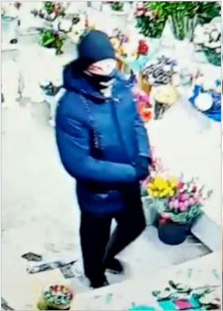 Серийного налетчика на цветочные и пивные магазины разыскивают в Новосибирске