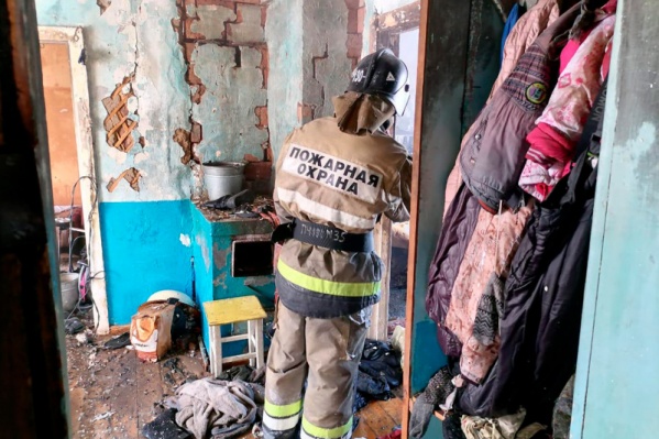 Установленная в деревянном доме пожарная сигнализация помогла спасти троих маленьких детей