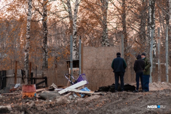 В Новосибирске до суда дошло дело о гибели трех детей во время пожара рядом со свалкой